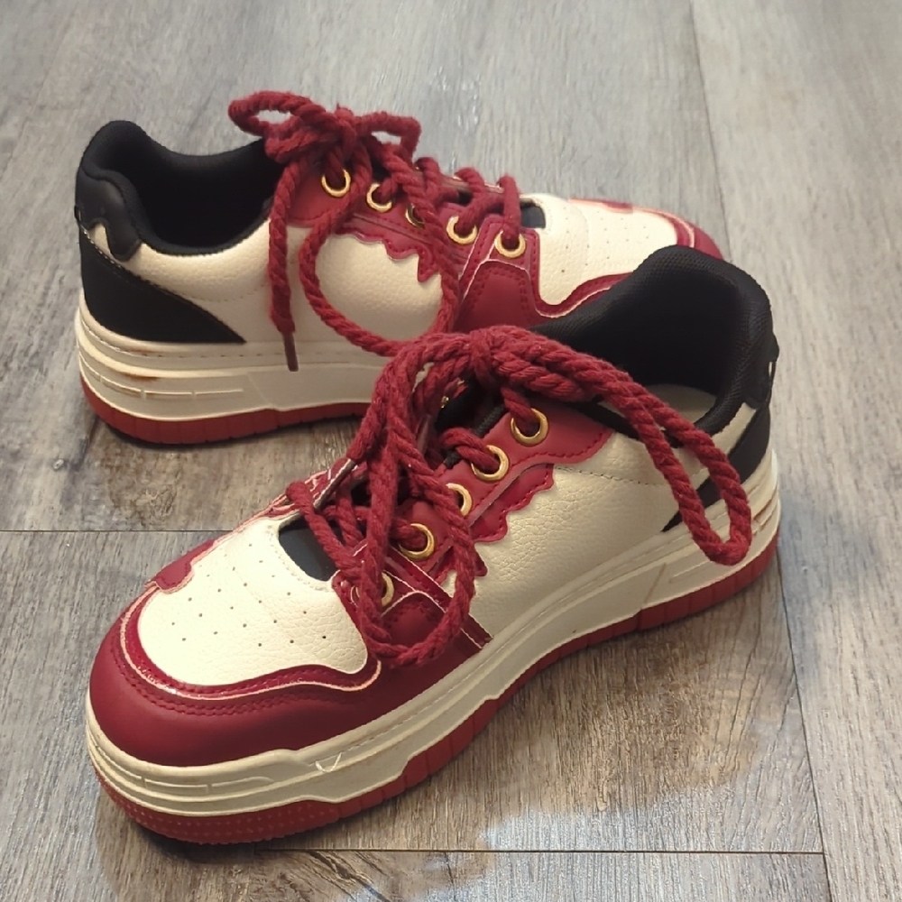 Red and White Heart Sneakers - Picture 4 of 7